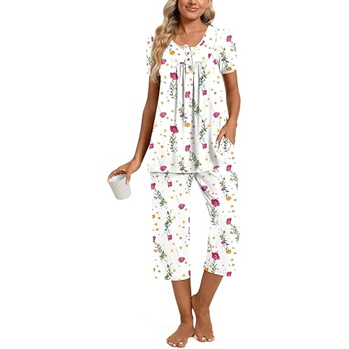 Womens Summer Pajama Sets 2 Piece Short Sleeve Top and Capri Pants Plus Size Ladies Lounge Pjs Sets with Pockets