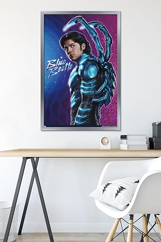 Miniatura 6 de Trends International DC Comics Movie Blue Beetle - Póster de pared de Jaime Reyes, 22.375 x 34 pulgadas, versión enmarcada plateada
