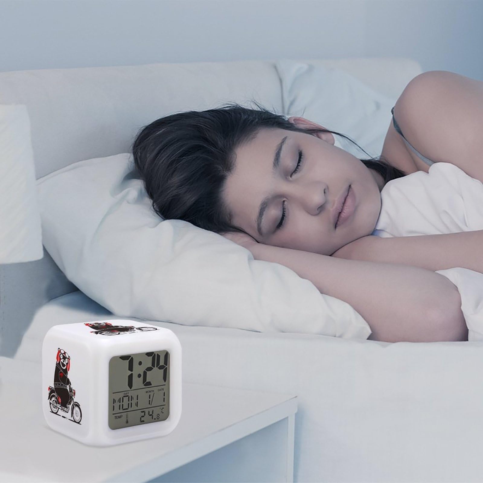 Amazon.co.jp: くまモン 目覚まし時計 めざまし時計 置き時計 卓上時計