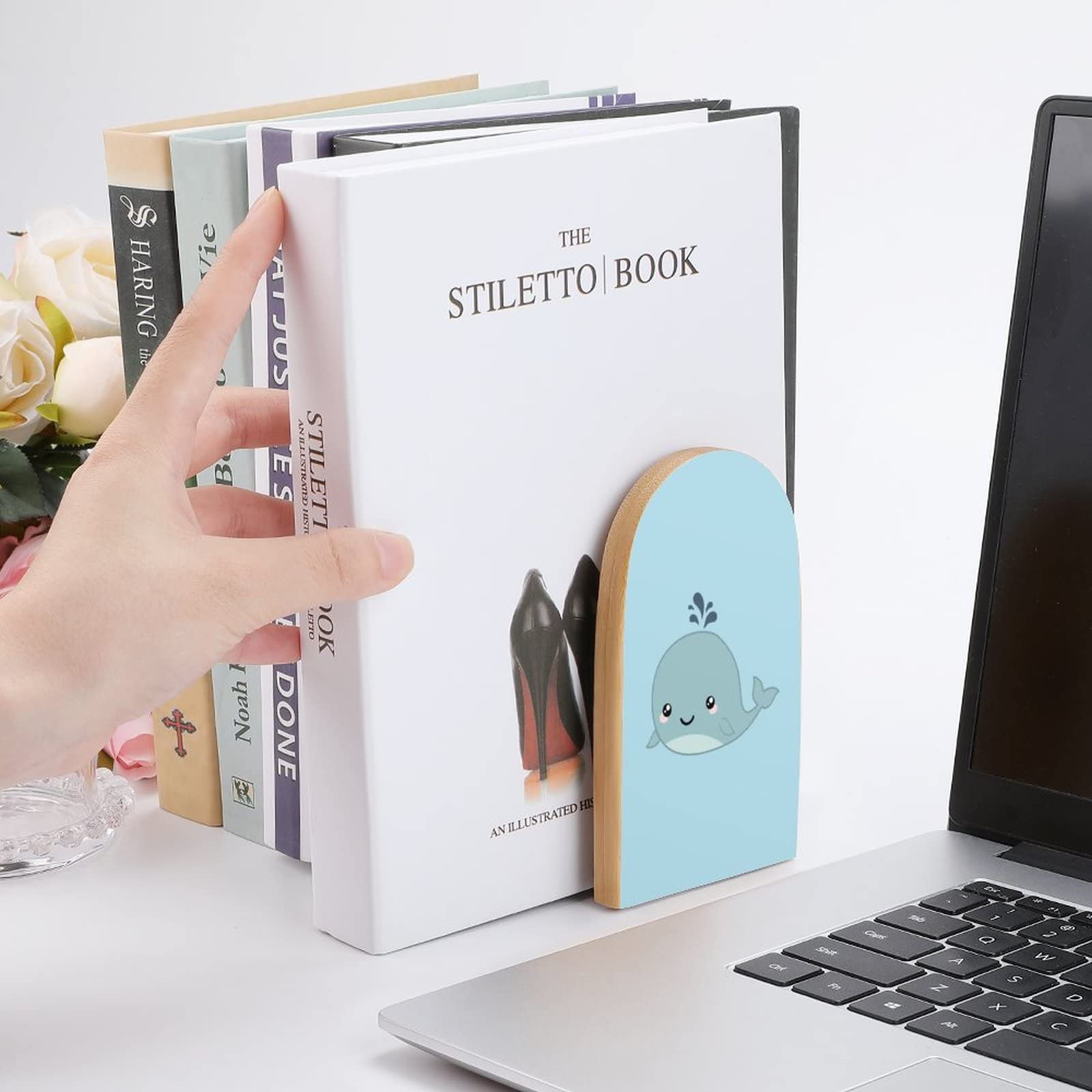クジラの木製ブックエンド Amazon.co.jp: かわいいクジラ ブックエンド 棚用 木製ブックスタンド