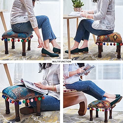 Tabouret ottoman bohème petit format pour se déchausser