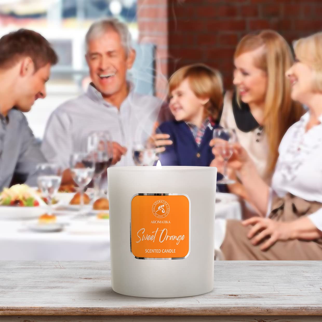Duftkerze Orange - Orangeduft für Aromatherapie mit Natürliche Orangeöl - Sojakerze für Hause - Wunderschöner Intensiver Duft - 45 Stunden Brenndauer - Weiß 200 g