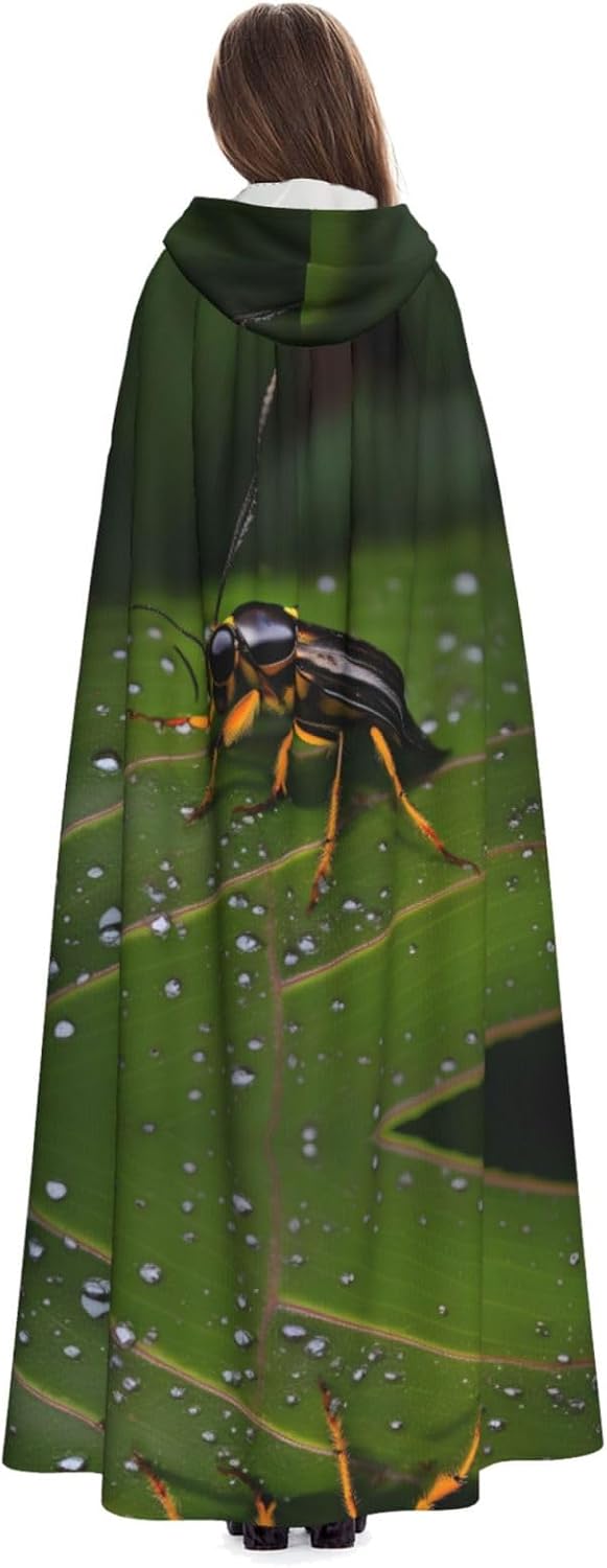 Insects On Leaves Halloween Adult Hooded Cape, Hooded Robe Cape, Women's Men's Halloween Dress Up Party Cosplay Costumes. Black