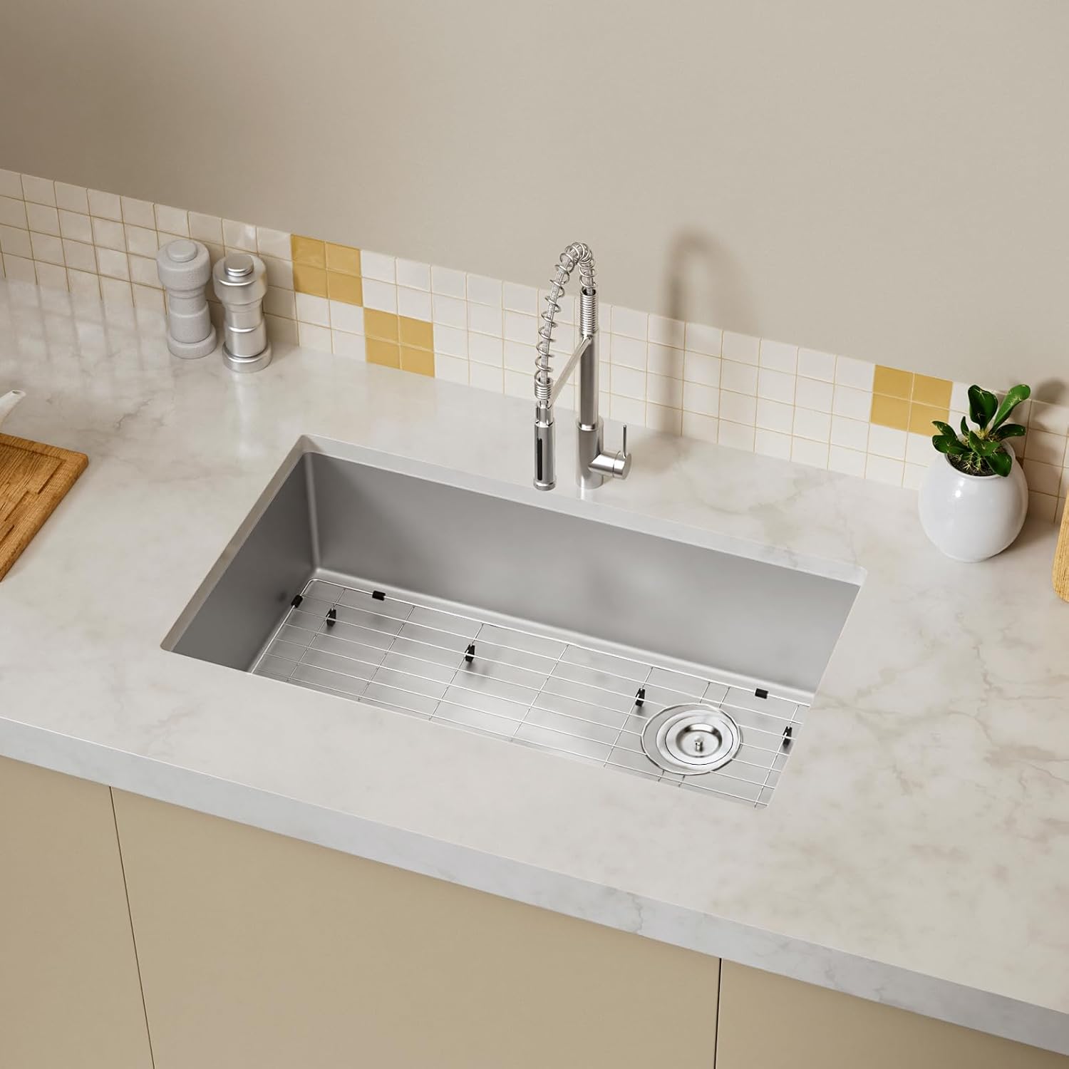 32 Inch Undermount Kitchen Sink, TECASA 18-gauge Stainless Steel Single Bowl Deep Basin Large Utility Sink with Grid and Strainer (32" x 18" x 10")
