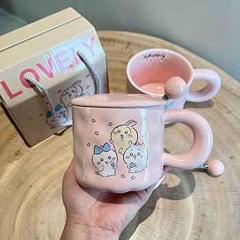 Mm_life_断捨離中(即購入可)　ちいかわ マグカップ*45個 友好型？】ちいかわとハチワレの名シーンが描かれた立体マグが