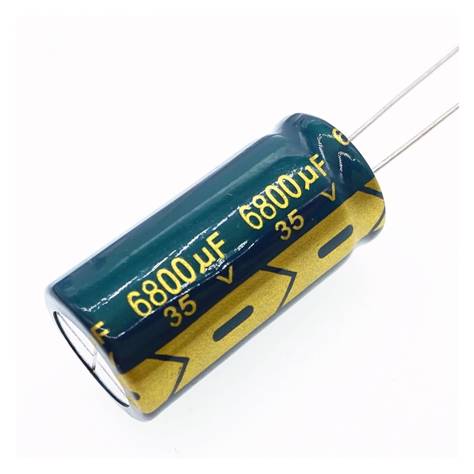 Condensateur 35V 6800uF idéal pour réparer la carte d'une TV à la maison