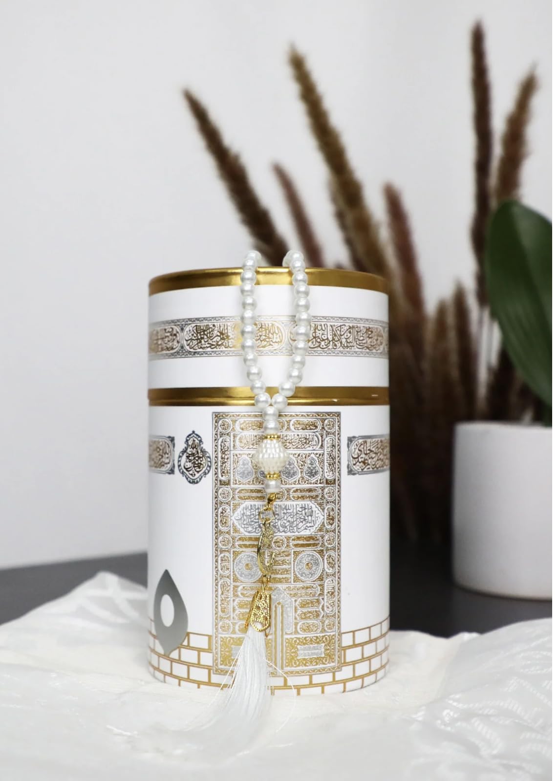 AL-HADAYA Elegant Kaba Design Cylinder Gift Set with Muslim Prayer Rug & Prayer Beads | Islamic Gifts Set | Prayer Carpet Mat, Taffeta Fabric | Pearl White-image-15