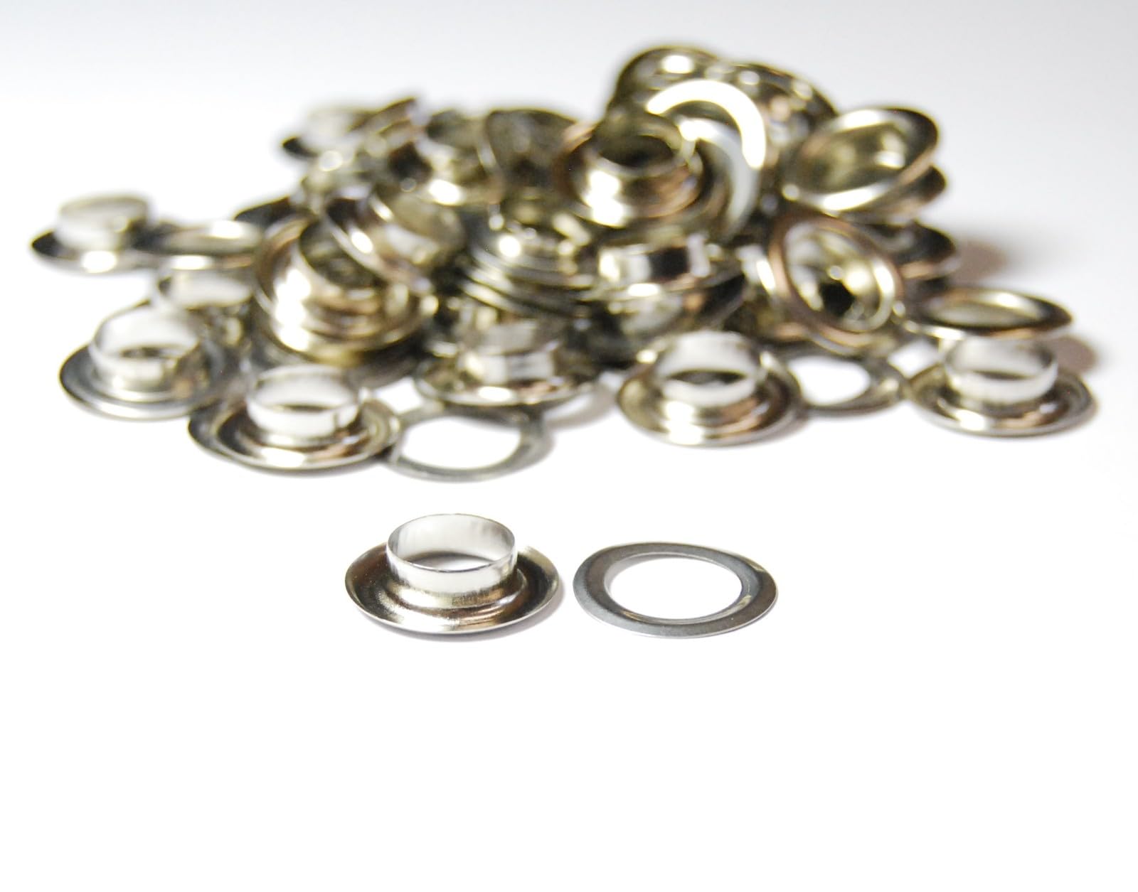 Celloexpress Silver 14Mm Brass Metal Eyelets Grommets & Washer Findings - For Leather Craft Clothing Flags Banners - Pack Of 50