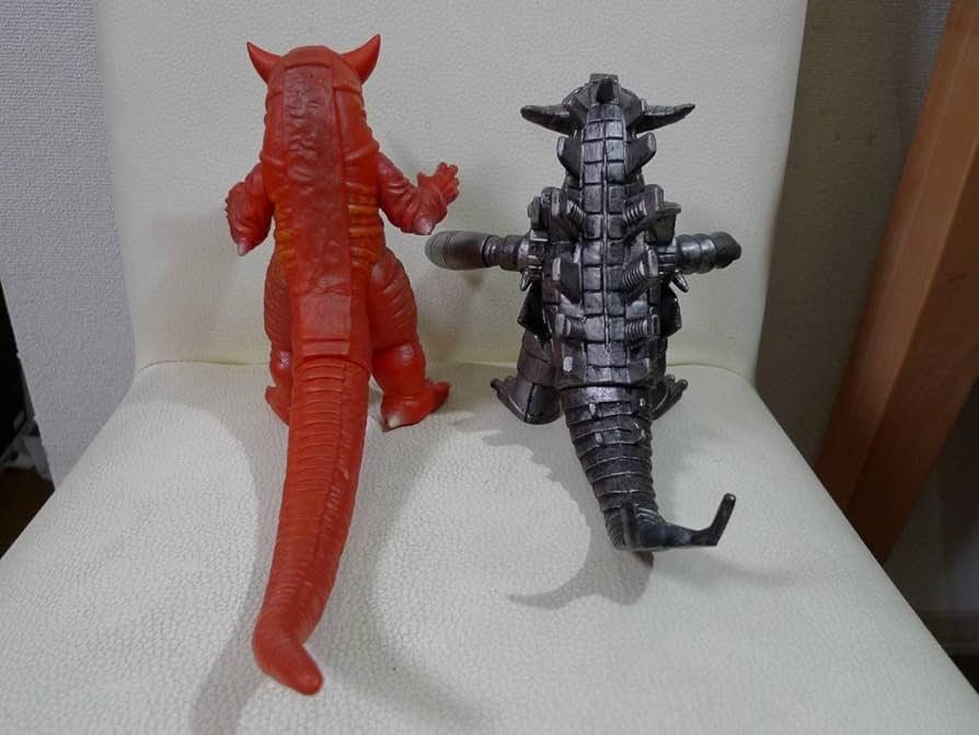 グランドキング　レイブラッド星人　他　ウルトラ怪獣ソフビまとめて グランドキング レイブラッド星人 他 ウルトラ怪獣ソフビまとめ