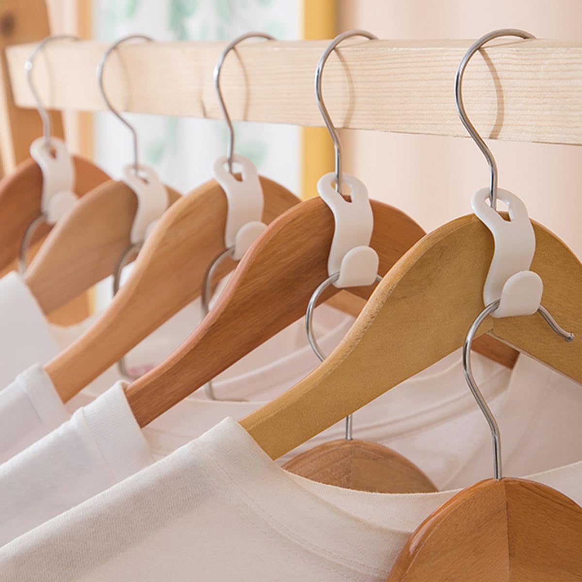 24PCS Hanger Attachment Hooks 6x2cm/2.36x0.78inch Heavy Duty Stackable Hangers for Closet Space Saving Hanging Clothes Bags Towels White