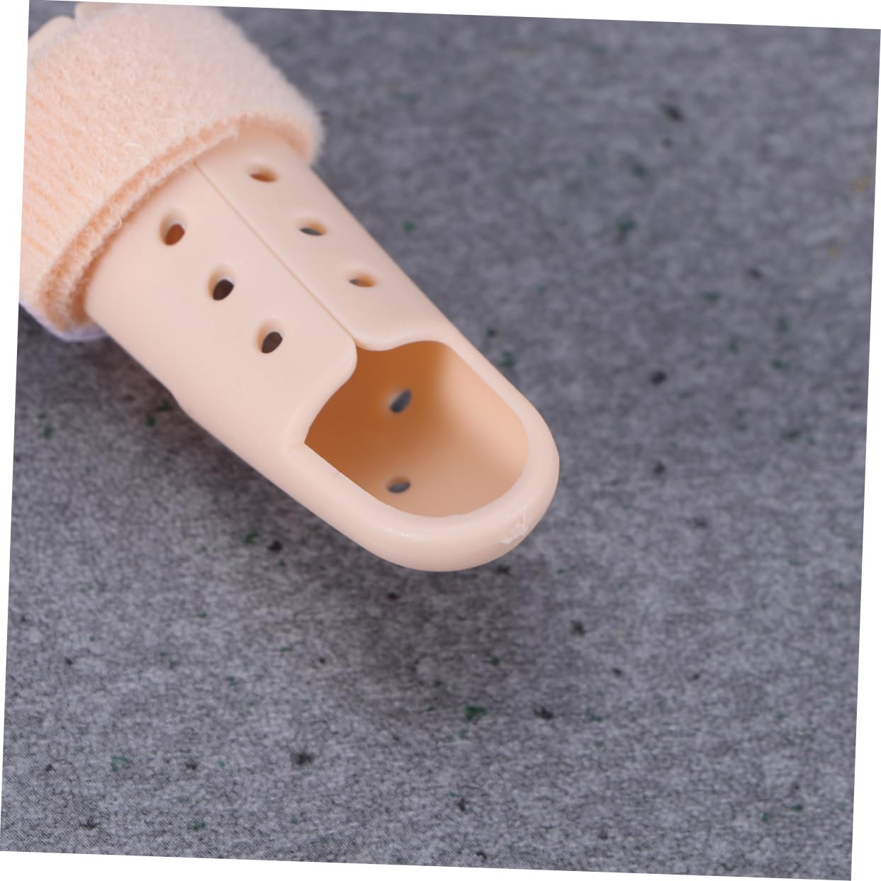 Healeved Protective Finger Splint for Tendon Rupture Finger Braces Joint Stabilizer Hand Brace Finger Support Breathable and Comfortable Finger Splints for