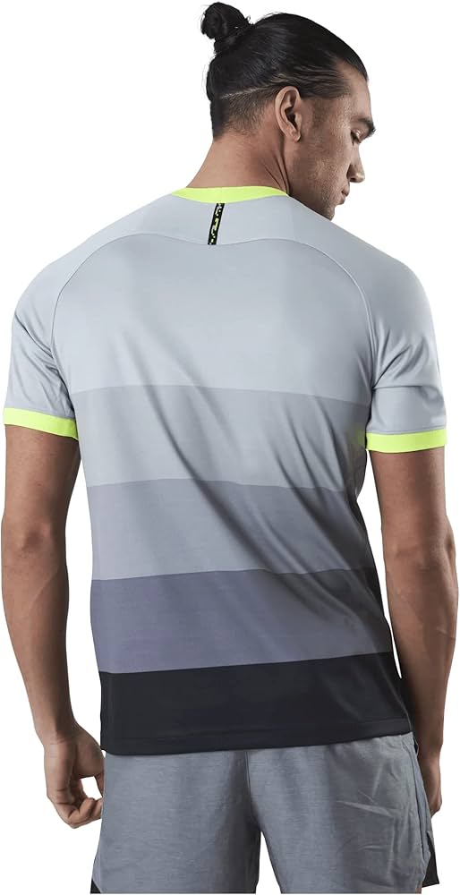 トッテナム　エアマックス95　ゲームシャツ M 2025年最新】トッテナム エアマックスの人気アイテム - メルカリ