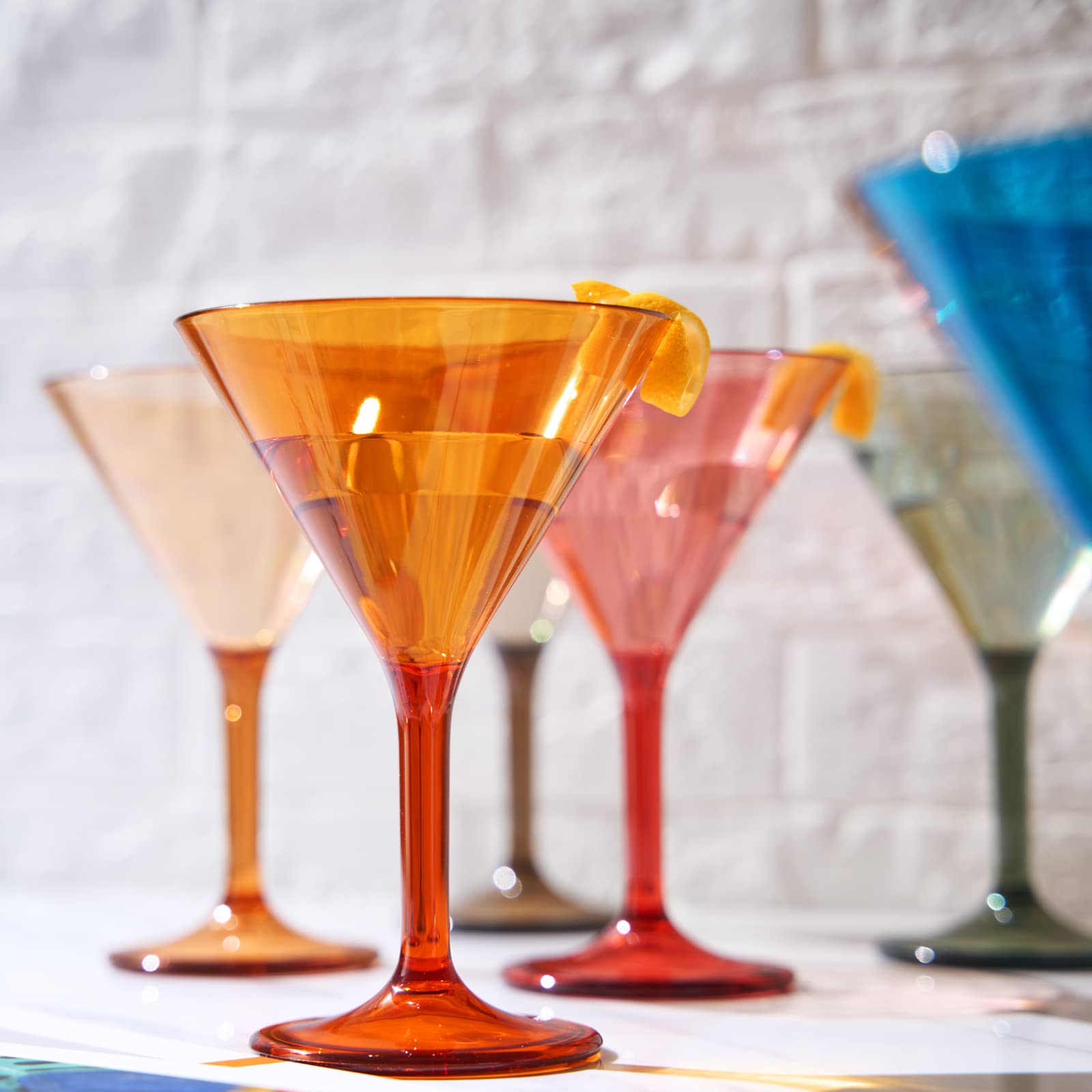 Lot de 6 verres en cristal en plastique de style européen, incassables, pour martini, cocktail | 100% acrylique Tritan incassable, colorés, sans BPA, réutilisables, pour extérieur, piscine et