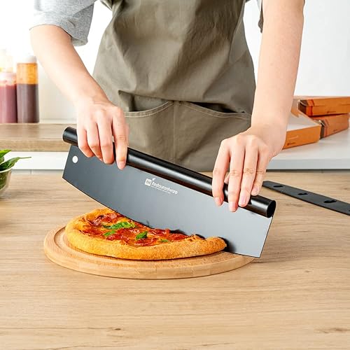 Miniatura 3 de Restaurantware Met Lux - Cortador de pizza de acero inoxidable negro, con tapa, 13 34 x 3 12 pulgadas, caja de 1 unidad