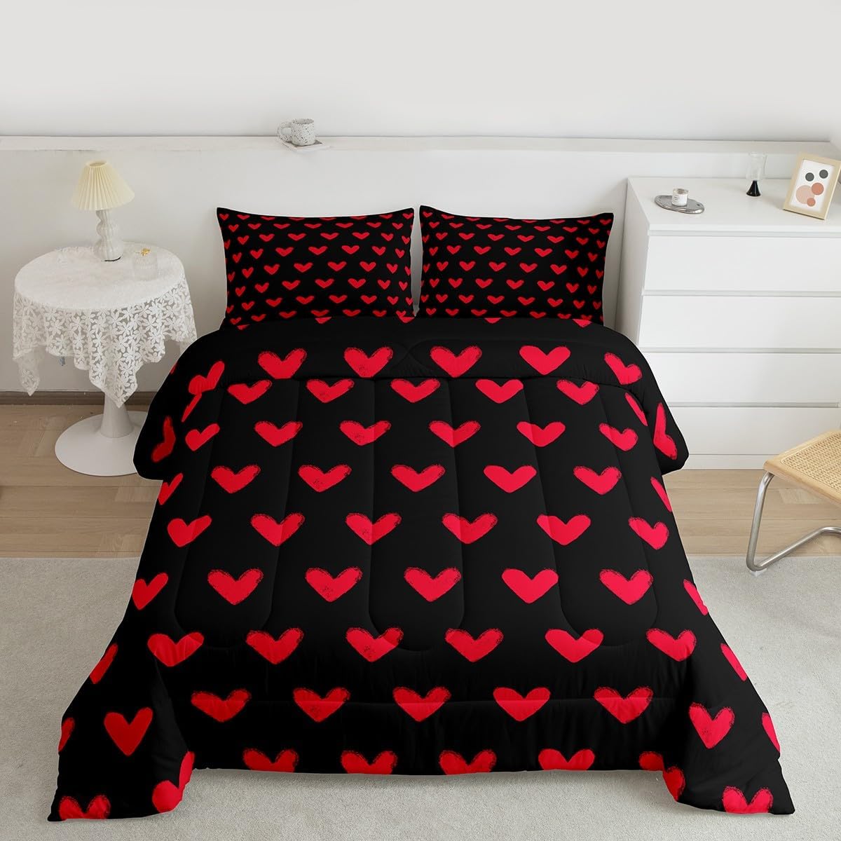 Erosebridal Love Comforter Set Queen Black and Red Bedding for Girls Women Men Couple Heart Shaped Down Comforter Cartoon Love Heart Kawaii Comforter Set Geometric Bedding Sets Bedroom Decor 3Pcs
