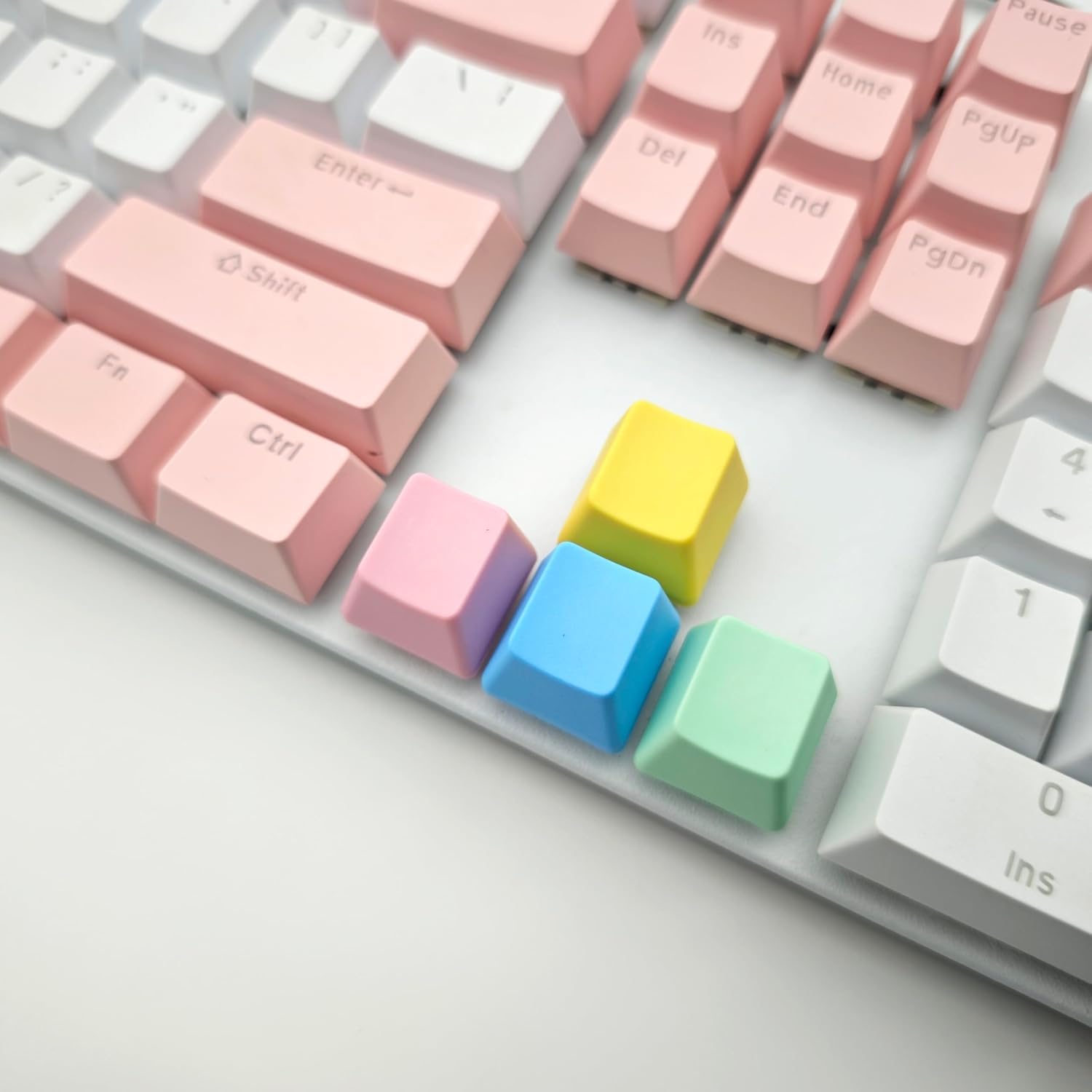 Lot de 100 capuchons de touches PBT Profil OEM PBT Couleurs mélangées 1U R4 Capuchons de touches pour clavier mécanique MX (couleur mélangée, 100 pièces)