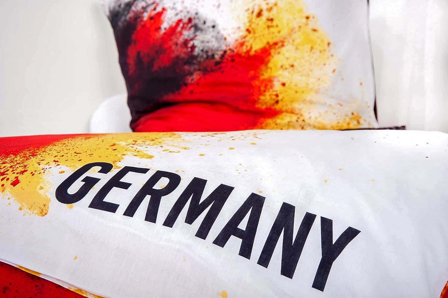 Herding Deutschland Fußball WM 2026 Fan Bettwäsche Germany, 80x80 + 135x200cm, 100% Baumwolle Renforcé mit RV