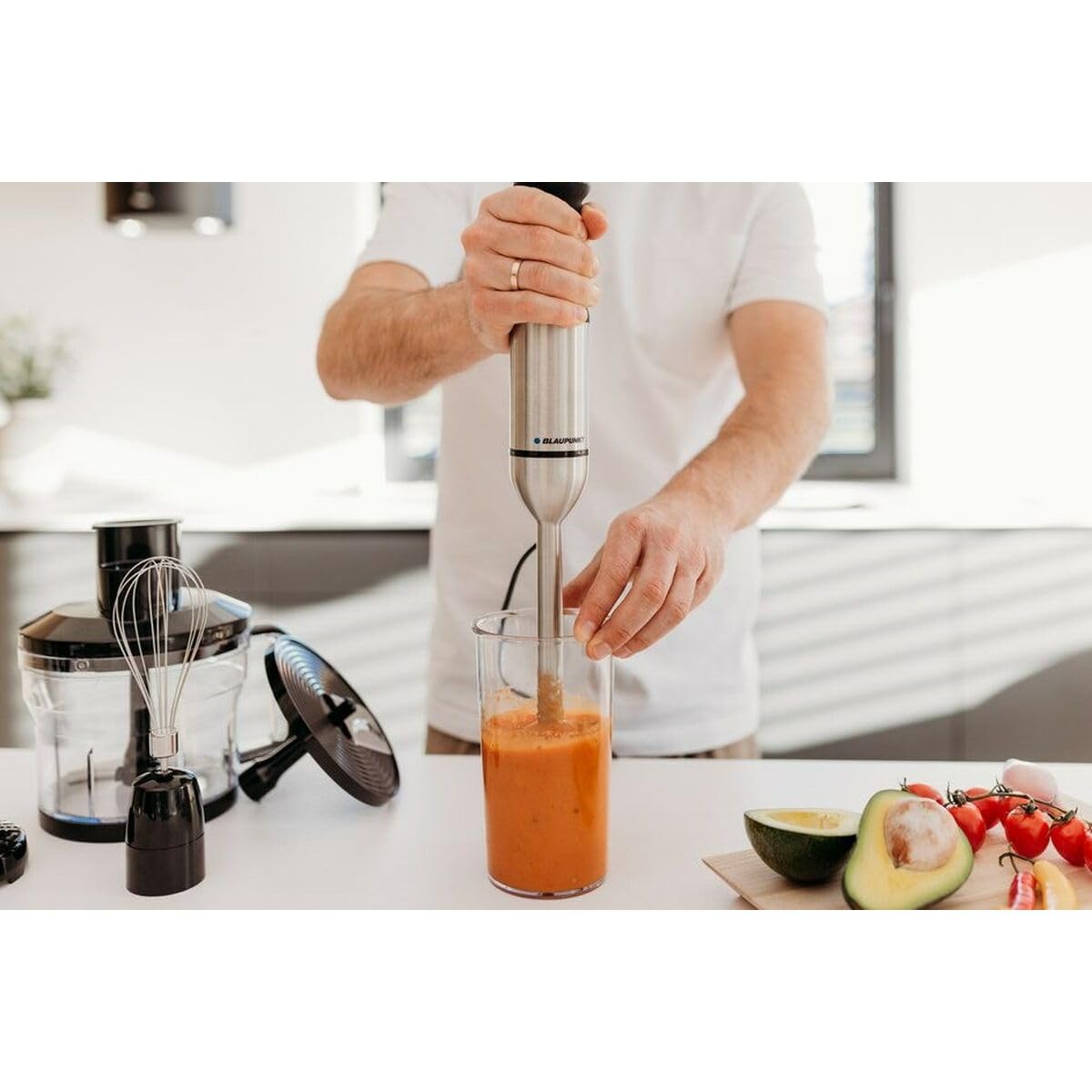 Blender do kubków Blaupunkt HBD812 czarny srebrny 1700 W - Marka: Blaupunkt - EAN: 5901750507908