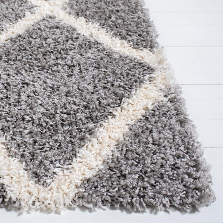 Image of SAGON Anti-Skid Shaggy Carpet Rug for Home | Ultra-Soft Plush Floor Mat for Living Room & Bedroom | Non-Slip, High-Density, Cozy Luxury Decor| 1.6 x 4 Feet Silver Ivory Box