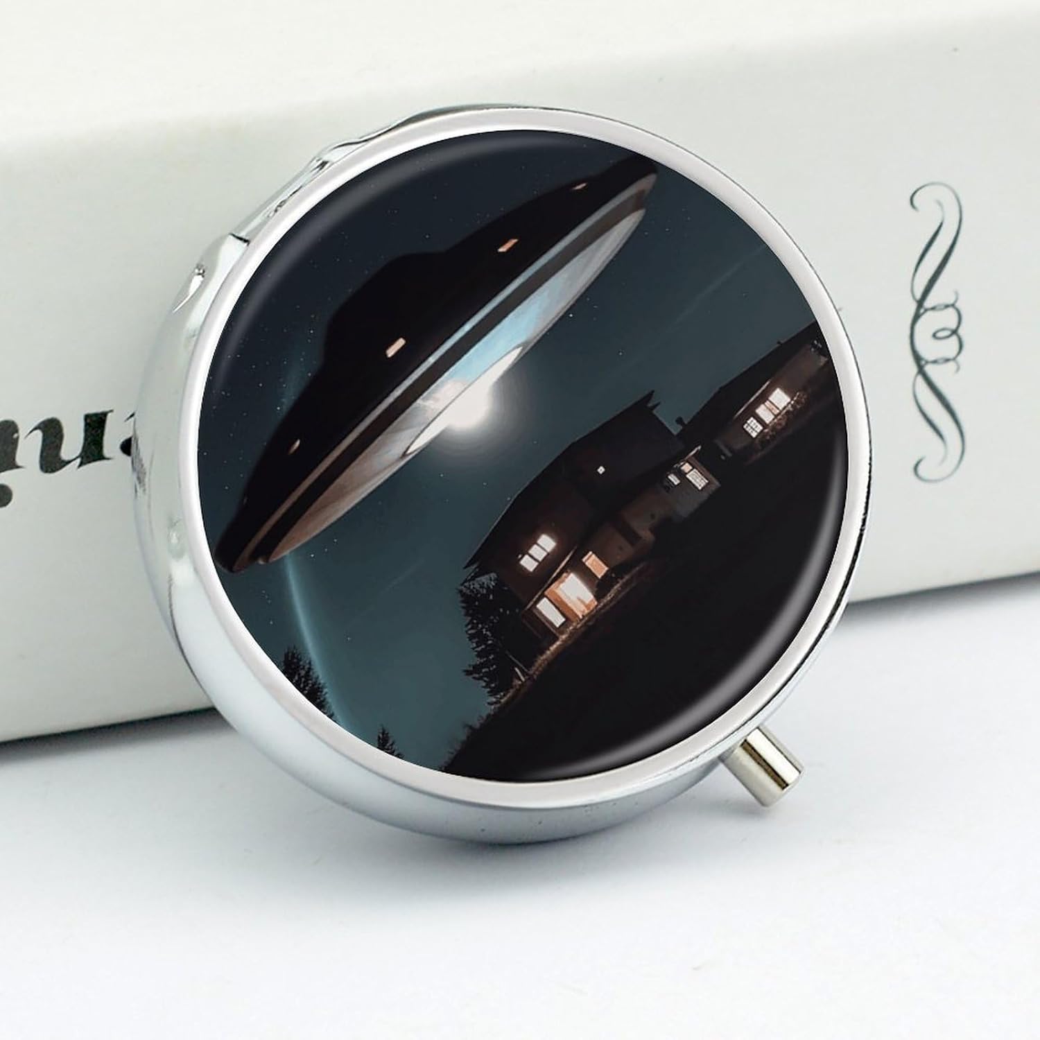 Round Daily Spacecraft Pill Case with 3 Compartment & Mirror image 4