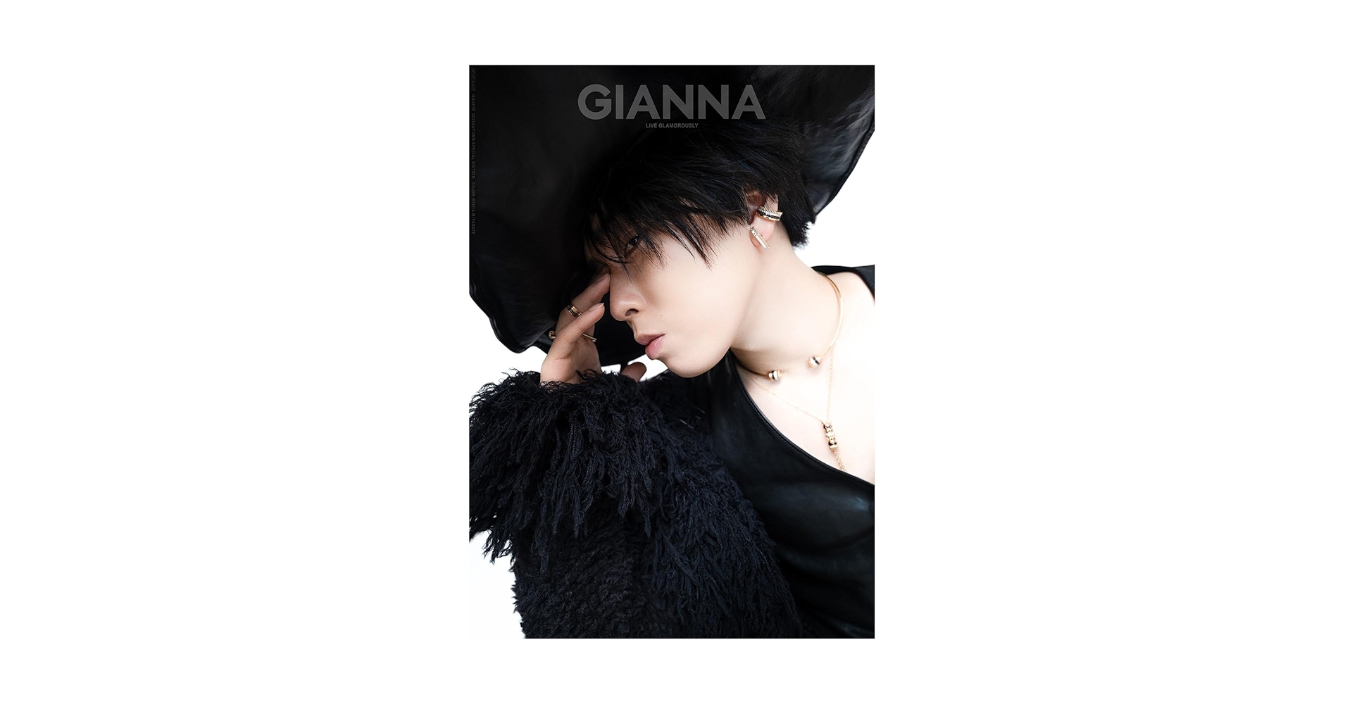 宮舘王国の市民 ページ GIANNA(ジェンナ) ISSUE16 SE版(表紙:宮舘涼太) |本 | 通販 | Amazon