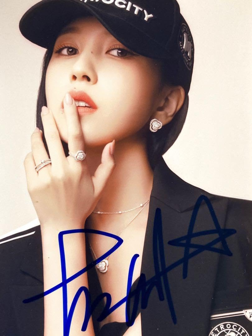 ミナ直筆サイン入り2Lサイズ写真…MINA…TWICE… Amazon.co.jp: ミナ直筆サイン入り2Lサイズ写真…MINA…tw ice