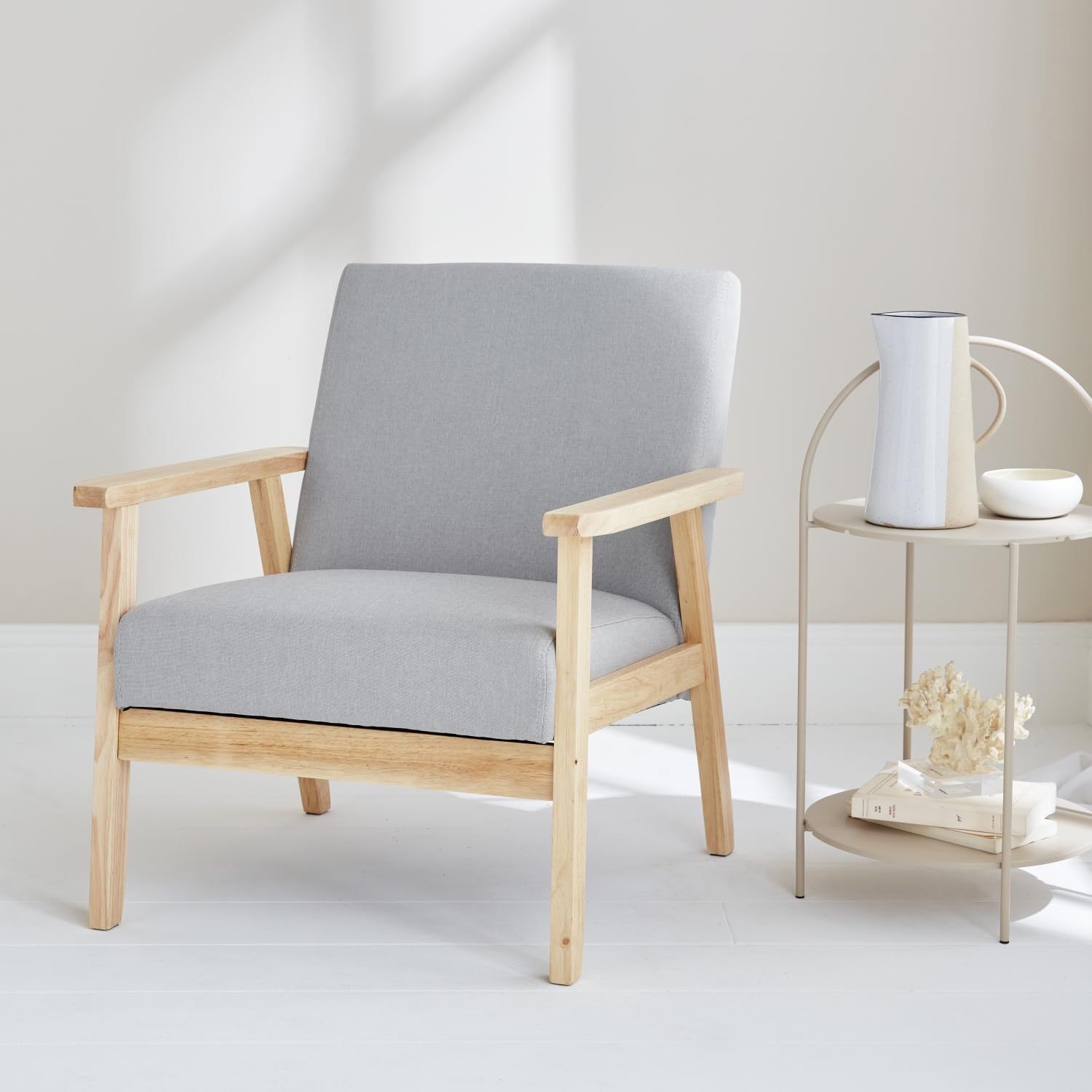 Alice's Garden sweeek-Sillón Estilo escandinavo de Madera y Tela Gris Claro - 64x69.5x73 cm