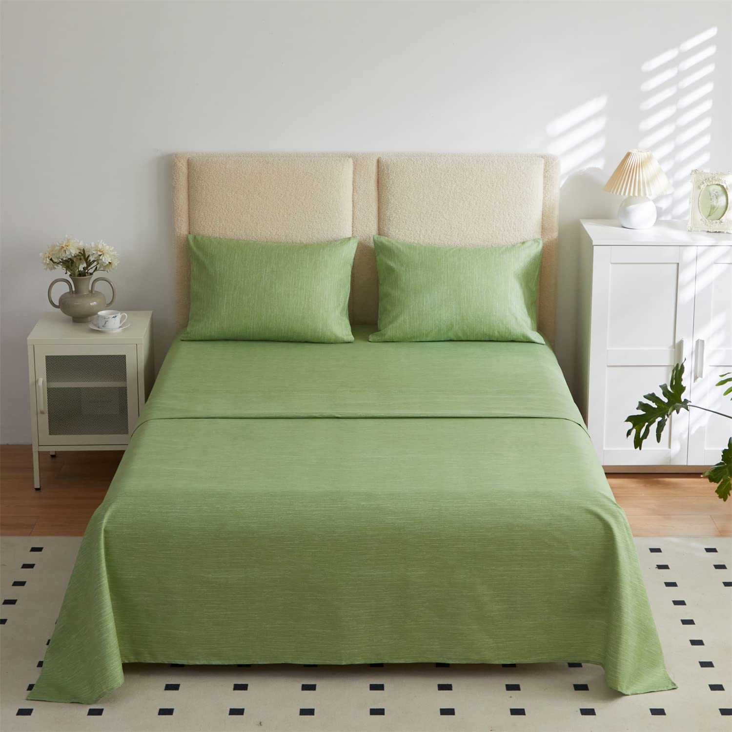 Jeyfull Green Leaves Flowers Comforter Set King Size 7 Piece Red Blue Floral Botanical Birds Bed in a Bag Branch Bedding Set (1 Comforter, 2 Pillow Shams, 1 Flat Sheet, 1 Fitted Sheet, 2 Pillowcases)