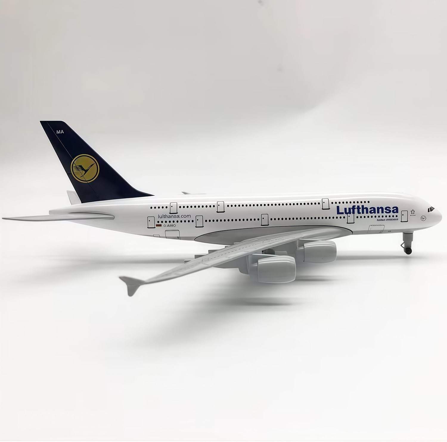 Lufthansa A380 1:300 Scale Diecast Alloy Model Airplane for Desk Display Collectible Aviation Gift