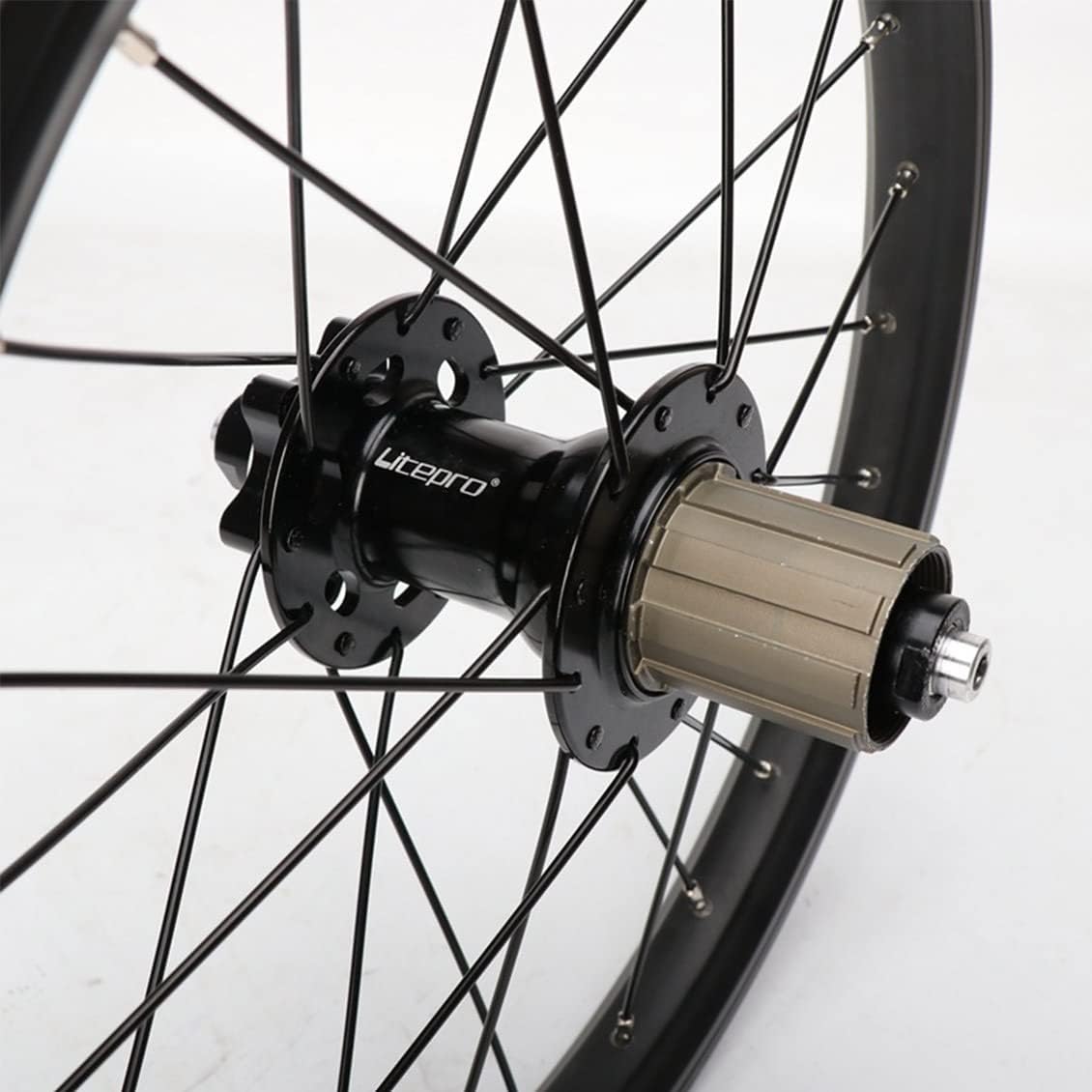 カーディガン 自転車 絡まる ヘアクリップ