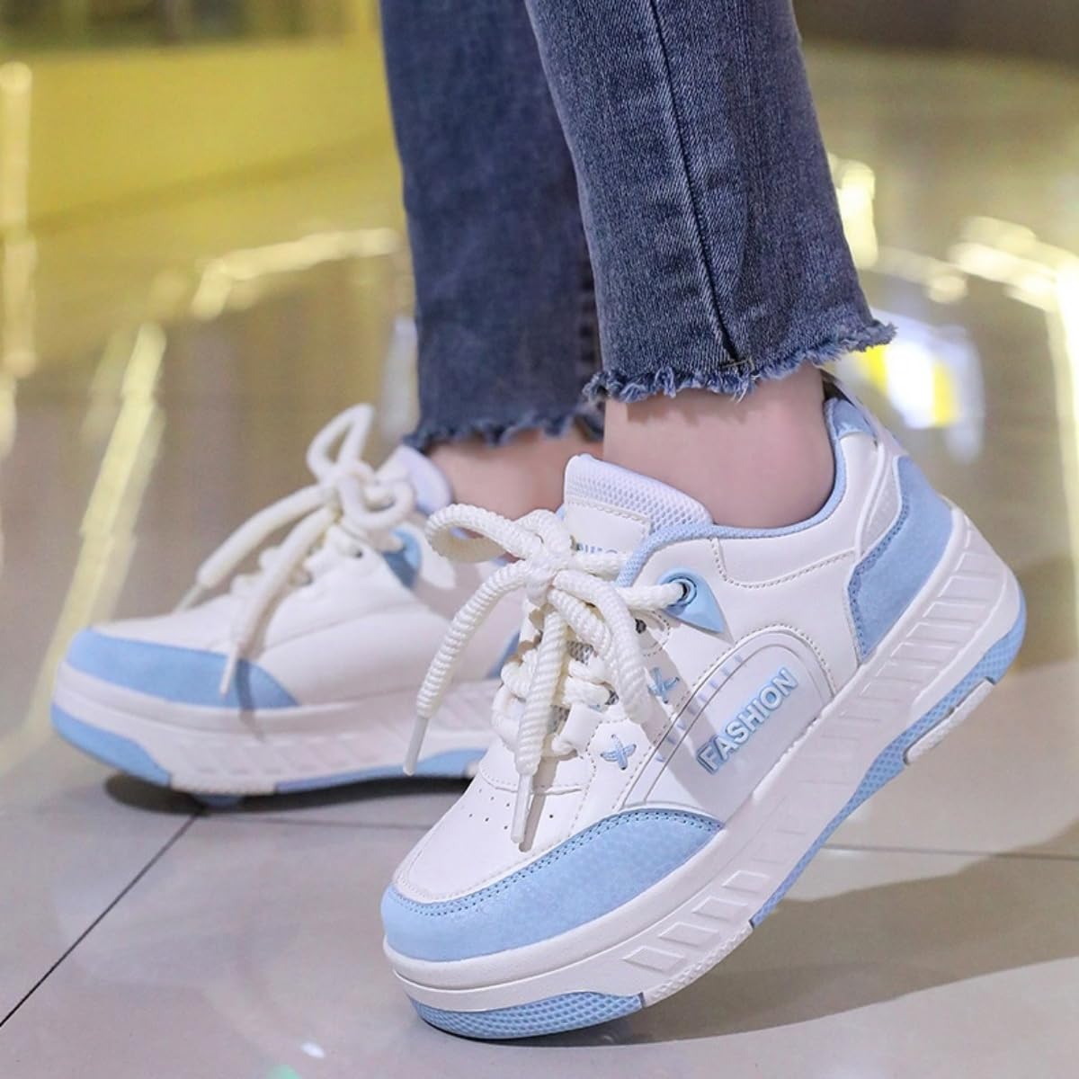 Mateju Schuhe mit Rollen für Mädchen un Junge, Kinder Rollschuhe mit 4 Rollen Abnehmbar, Unisex Schlicht Komfort Outdoor Sportschuhe Skateboardschuhe 2-in-1 Turnschuhe