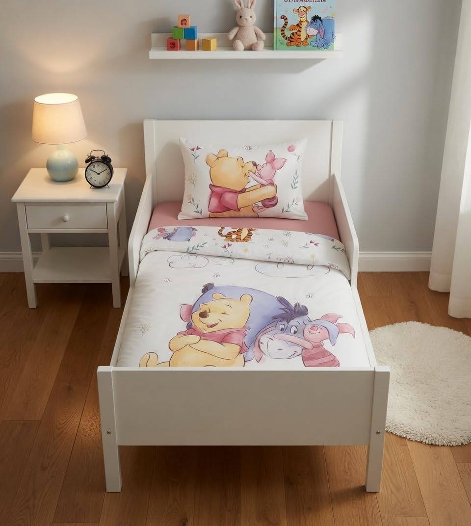 Winnie Ourson Housse de Couette Bébé 100x135 + Taie 40x60 Coton Disney | Parure de lit bébé réversible | Coton naturel doux respirant Oeko-Tex | Porcinet | 0-3 ans | Lit à barreaux