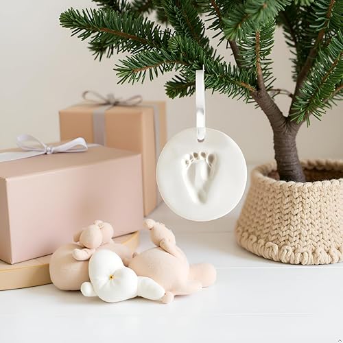 Miniatura 12 de Reece Studio Kit de adorno navideño de recuerdo de huellas de manos de bebé, kit de bricolaje de huellas de recién nacido y mano de arcilla, regalo