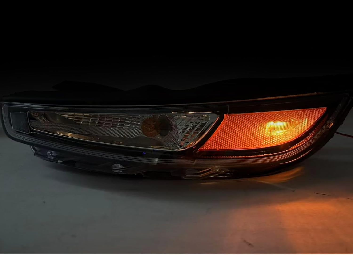 Halogen Front Turn Signal Light Lamp Compatible with 2020-2025 Hyundai Venue Left Driver Side 92208K2100 92208-K2100 92207K2100 92207-K2100 (Left)