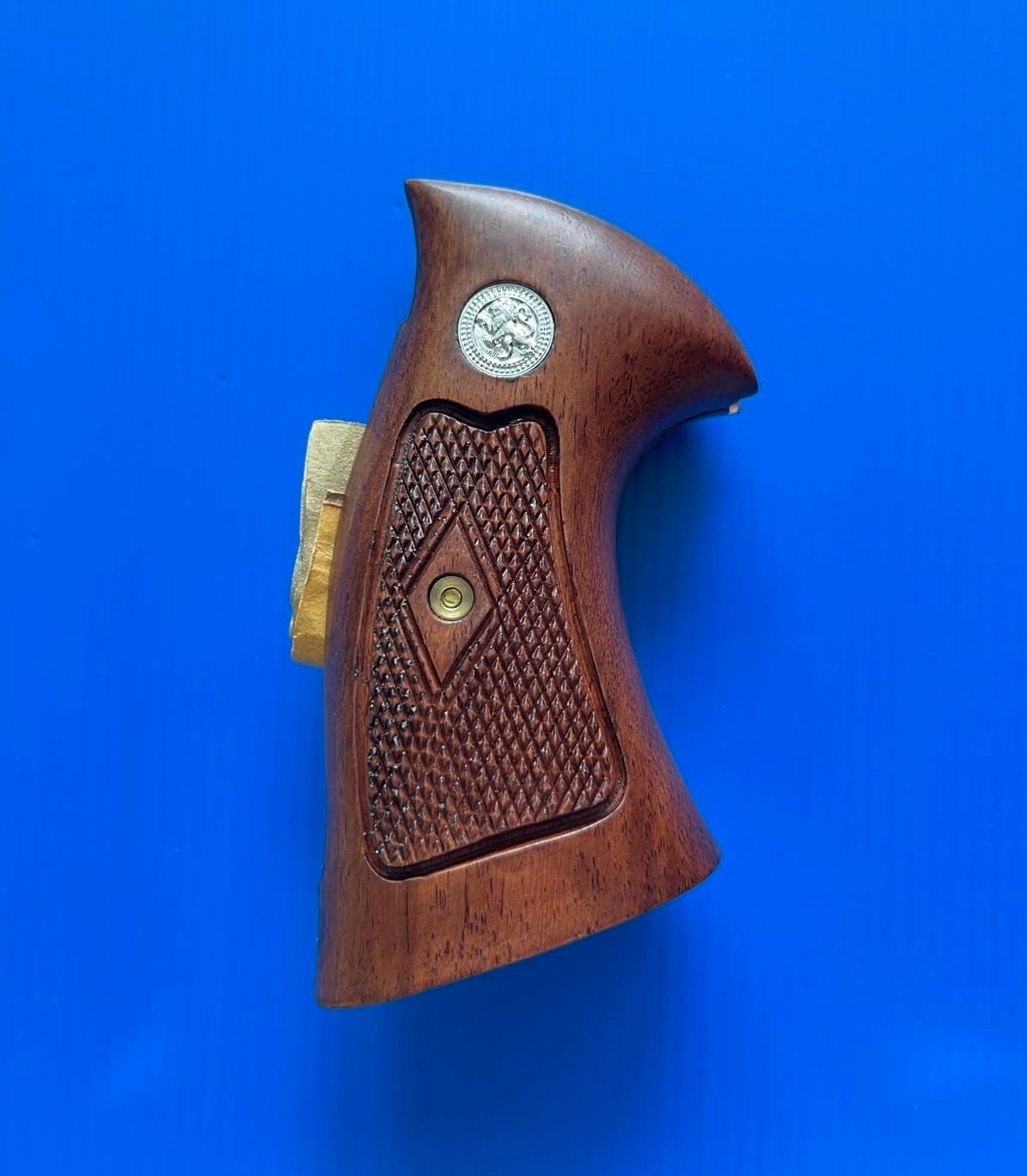 Hardwood Handgun Grips Compatible with Smith and Wesson K/L Frame Square Butt Revolvers Finger Groove Checkered Design Deluxe Classic Handmade Craft Handcraft