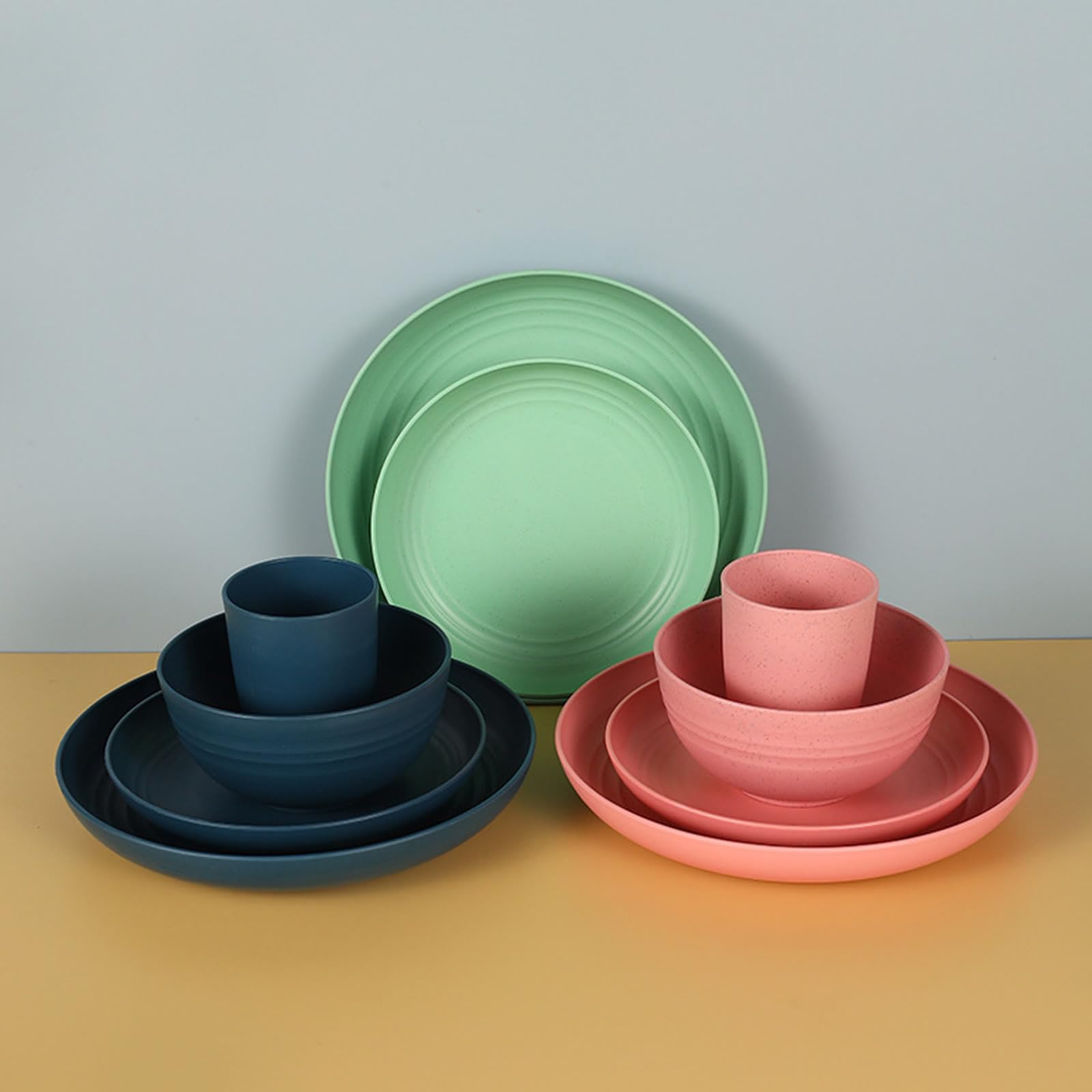 24 Pièces Ensemble de Vaisselle en Plastique Pour 6 Personnes Bols Assiettes et Gobelets Incassables Couverts de Pique Nique Réutilisables Passe au Micro Ondes et Au Lave Vaisselle (Beige)