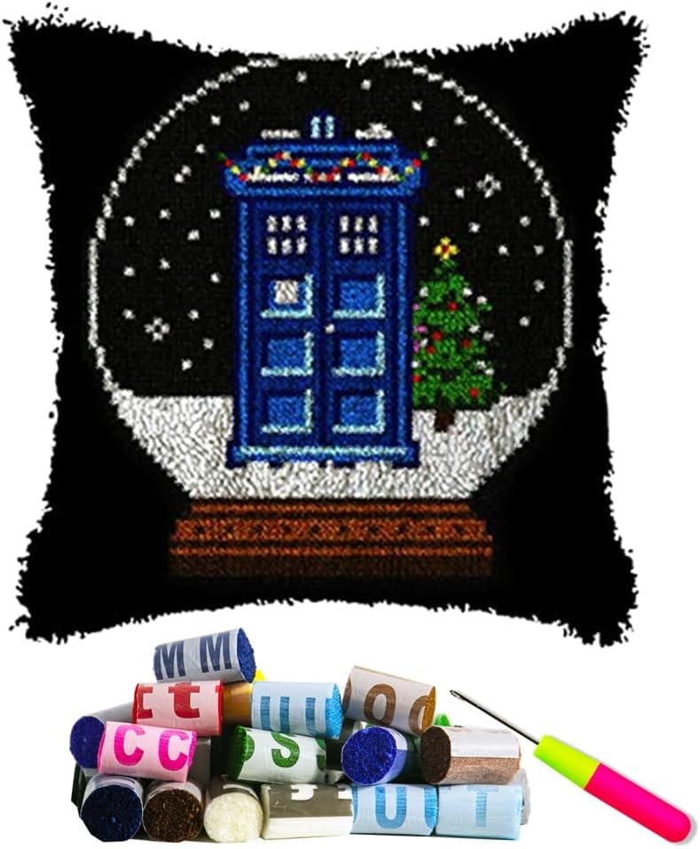 DL-YTG Latch Hook Kits Pillow Christmas Tree Crochet Yarn Cushion Colour Pre-Printed Canvas Rug Needlework DIY Pillowcase Hook and Latch Kit Home Arts Crafts Sofa Decoration 42x42cm/16X16inch