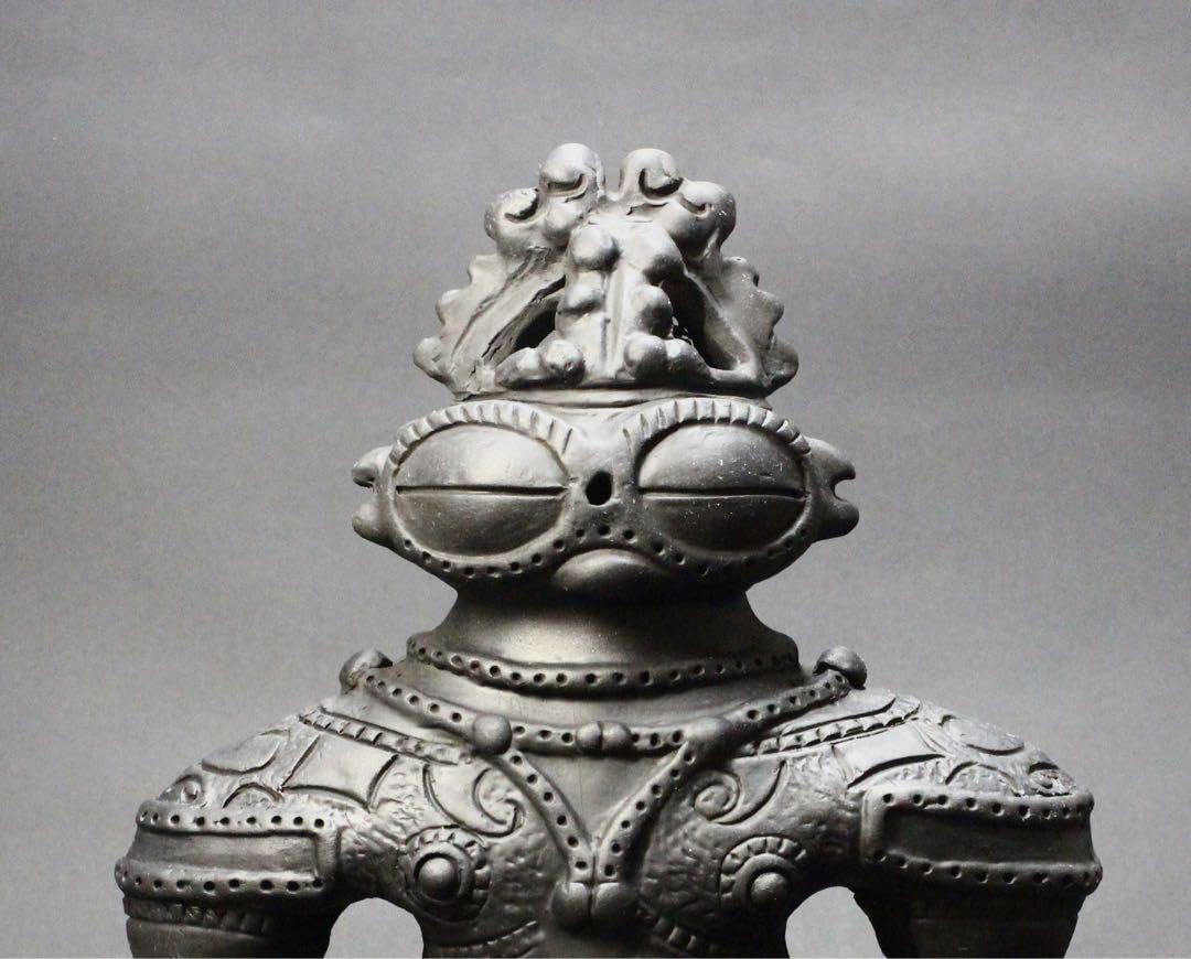 Amazon.co.jp: 重要文化財 遮器土偶(青森)レプリカ 伊澤孝臣作 : おもちゃ