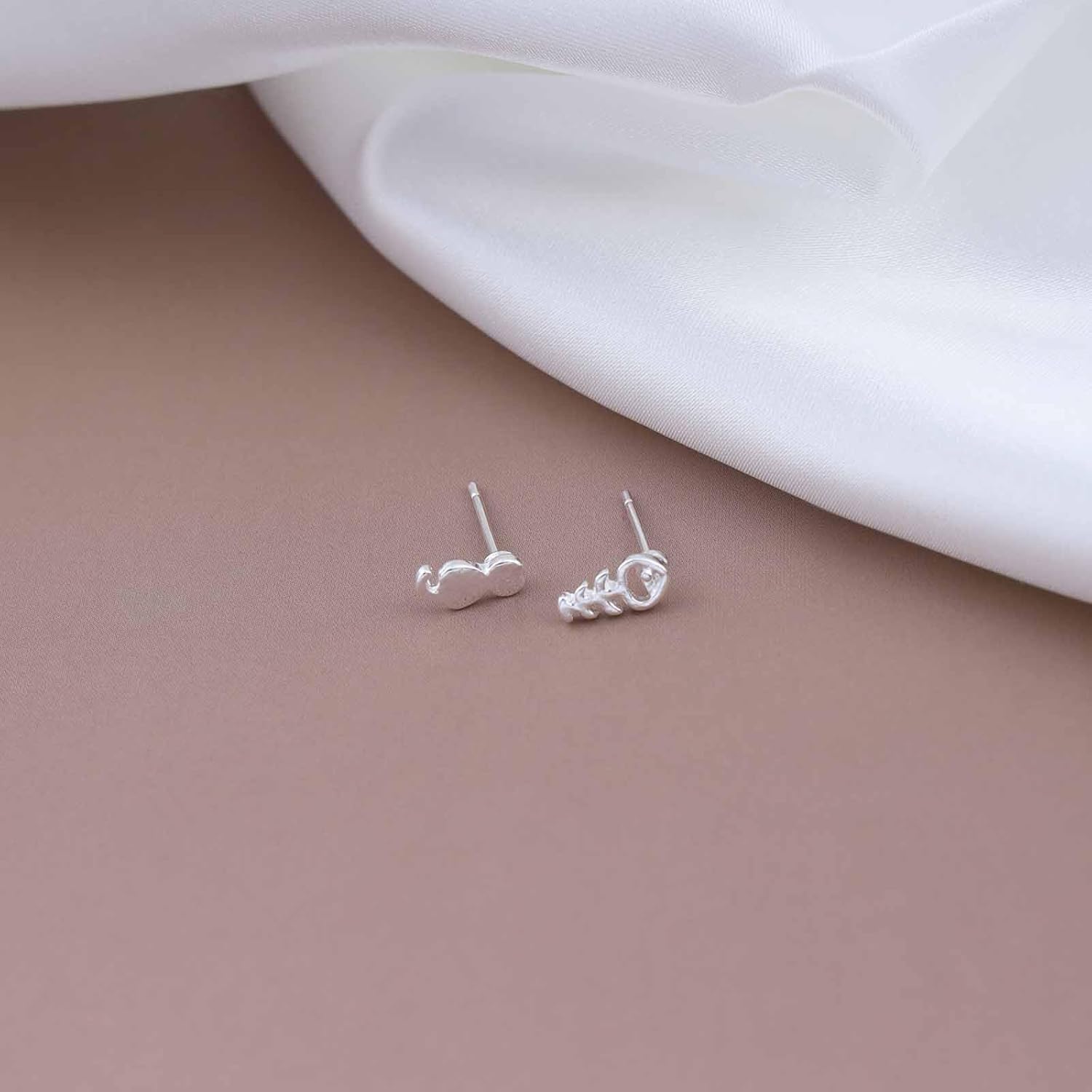 Andelaisi Boho Cat Earrings Silver Cat Fish Earrings Vintage Cute Cat Tiny Earrings Minimalist Funny Fish Cat Asymmetric Earrings Jewelry for Women - Image 6