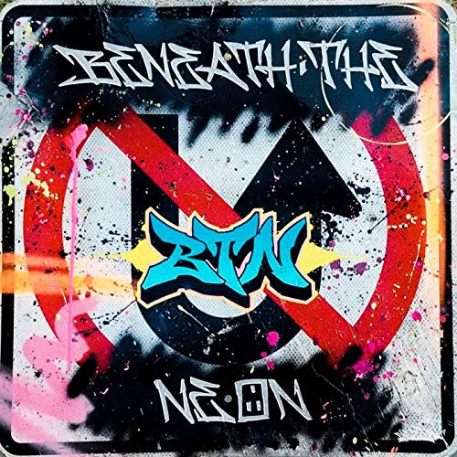 Beneath the Neon Podcast Podcast Por Julie DeMarre Shine A Light arte de portada