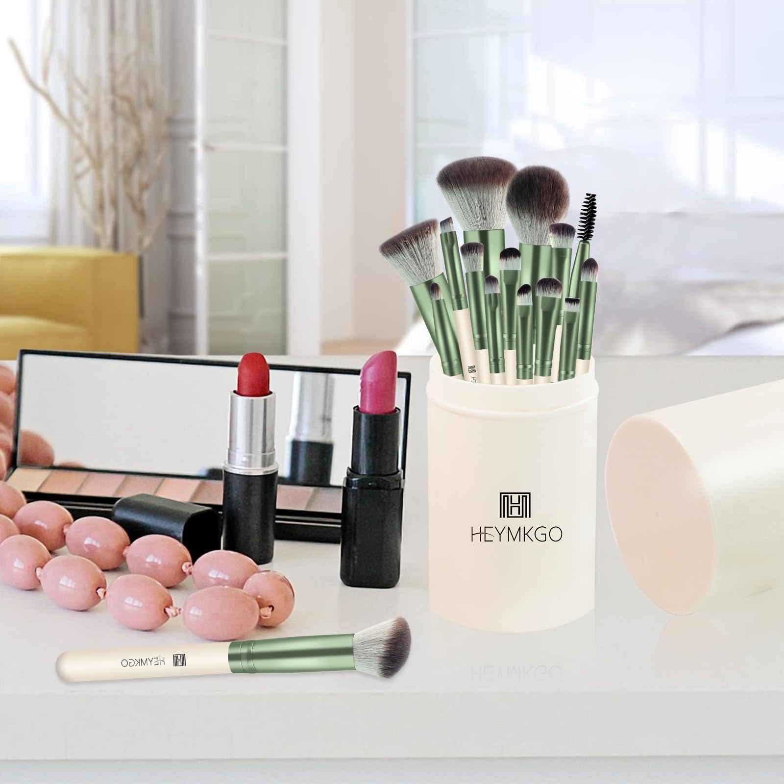 HEYMKGO Set Pennelli Make Up 15 Pezzi Pennelli Trucco con Porta Pennelli Make Up da Viaggio Premium Setole Sintetiche per Fondotinta Kabuki Cipria Correttori Fard Ombretto Illuminante e Sopracciglia