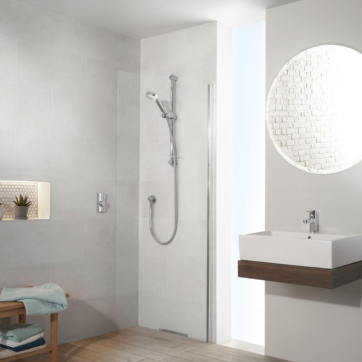 Aqualisa Visage Q Smart Shower Concealed With Adjustable Head Hp/Combivsq.a1.bv.23 75Mm