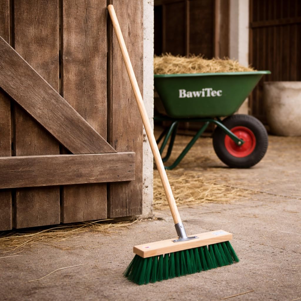 Profi Straßenbesen Extra Lange grüne Kunst Borsten 40cm Besen mit Stiel 160 | Robuste PT-Kunststoff-Borsten, Mit Geräte-Holzstiel 155cm Lang, Für Draußen, Für Groben Schmutz, Gartenbesen