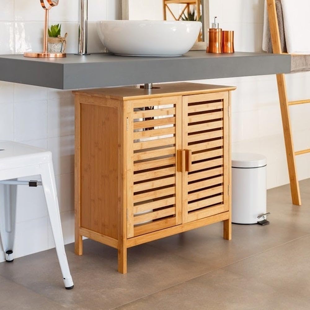 Mueble bajo Lavabo de bambú marrón con 2 Puertas de 60x62x30 cm | Preciosas puertas de persiana de estilo nórdico. Aprovecha el espacio con este armario funcional que da orden y calidez.