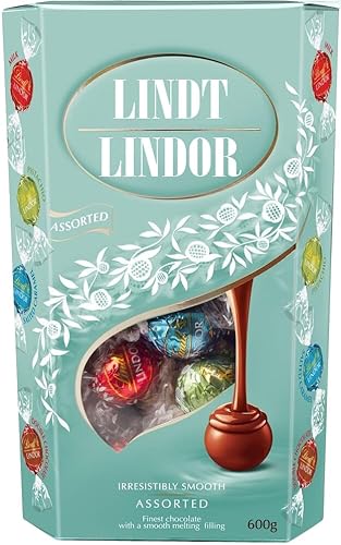 Lindor �����h�[�� Green Assorted �O���[�� �A�\�[�g Chocolate �`���R���[�g (Milk �~���N � Pistachio �s�X�^�`�I � Salted Caramel ���L�������� � Double Chocolate �_�u