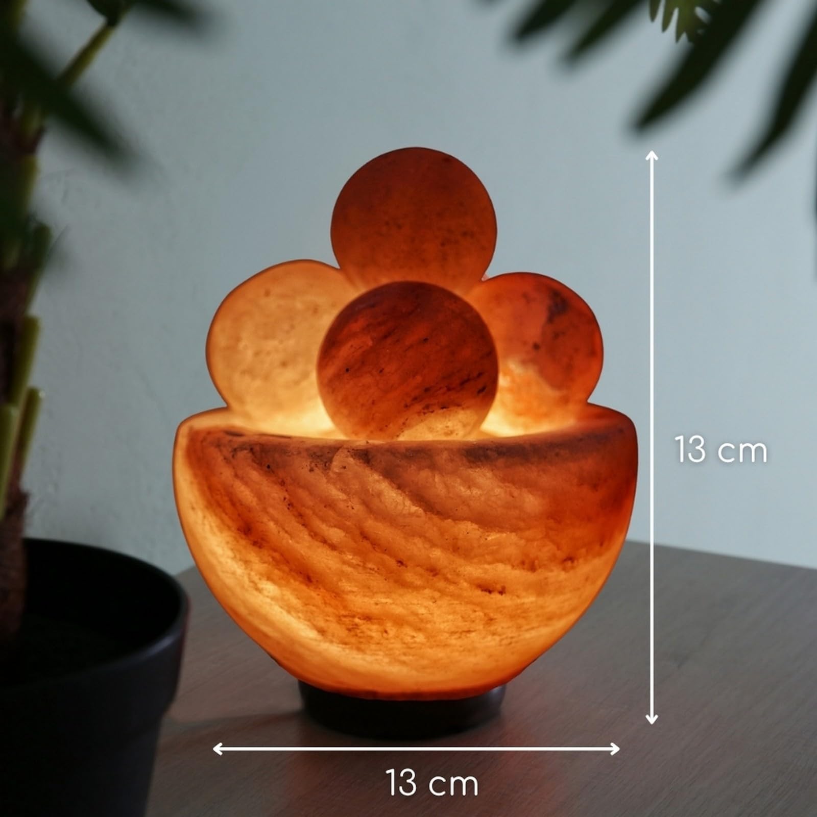 Salzlampe Bol mit 4 Massagekugeln - Handgeschnitzt - Glühbirne und Kabel im Lieferumfang enthalten - Entspannende Dekoration - Himalaya aus Salt Range Pakistan - Salz - Wellness - 1,9 kg - Zen'Light