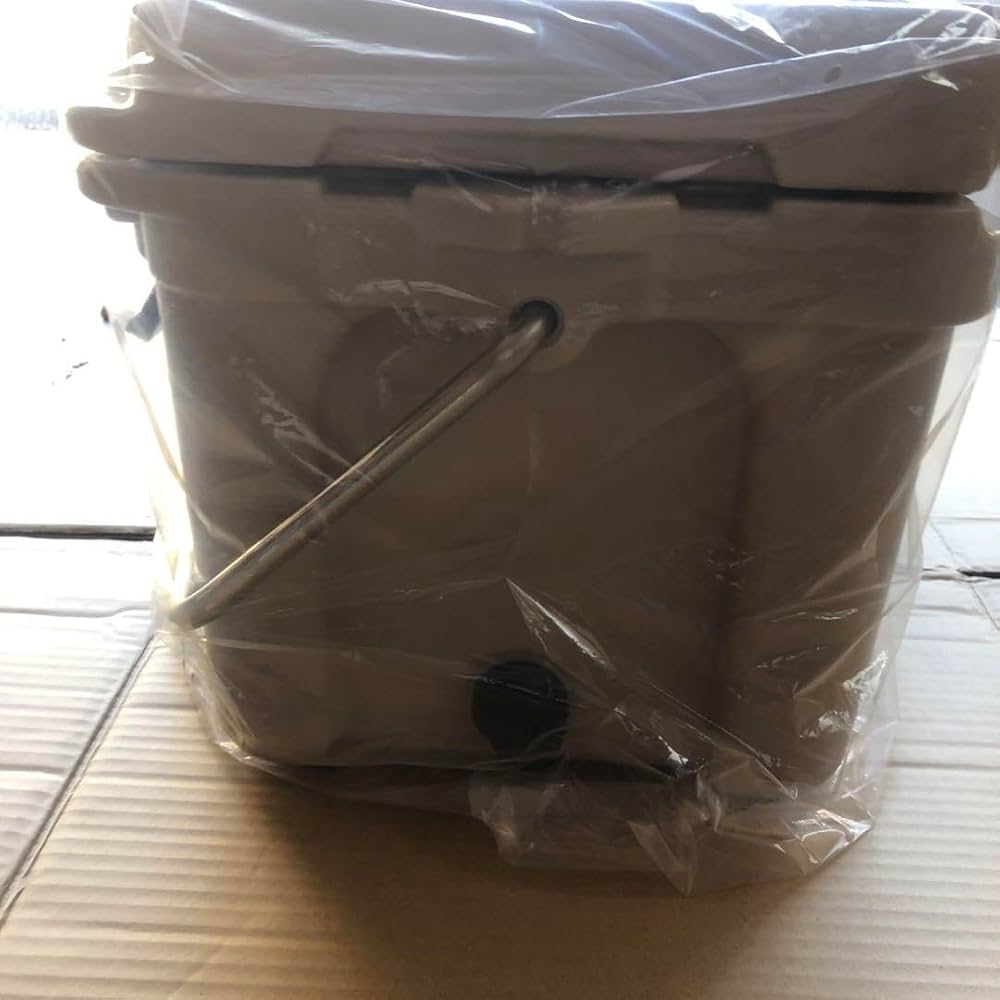 Amazon | ナチュラルシーズン、ハードクーラーボックス25L