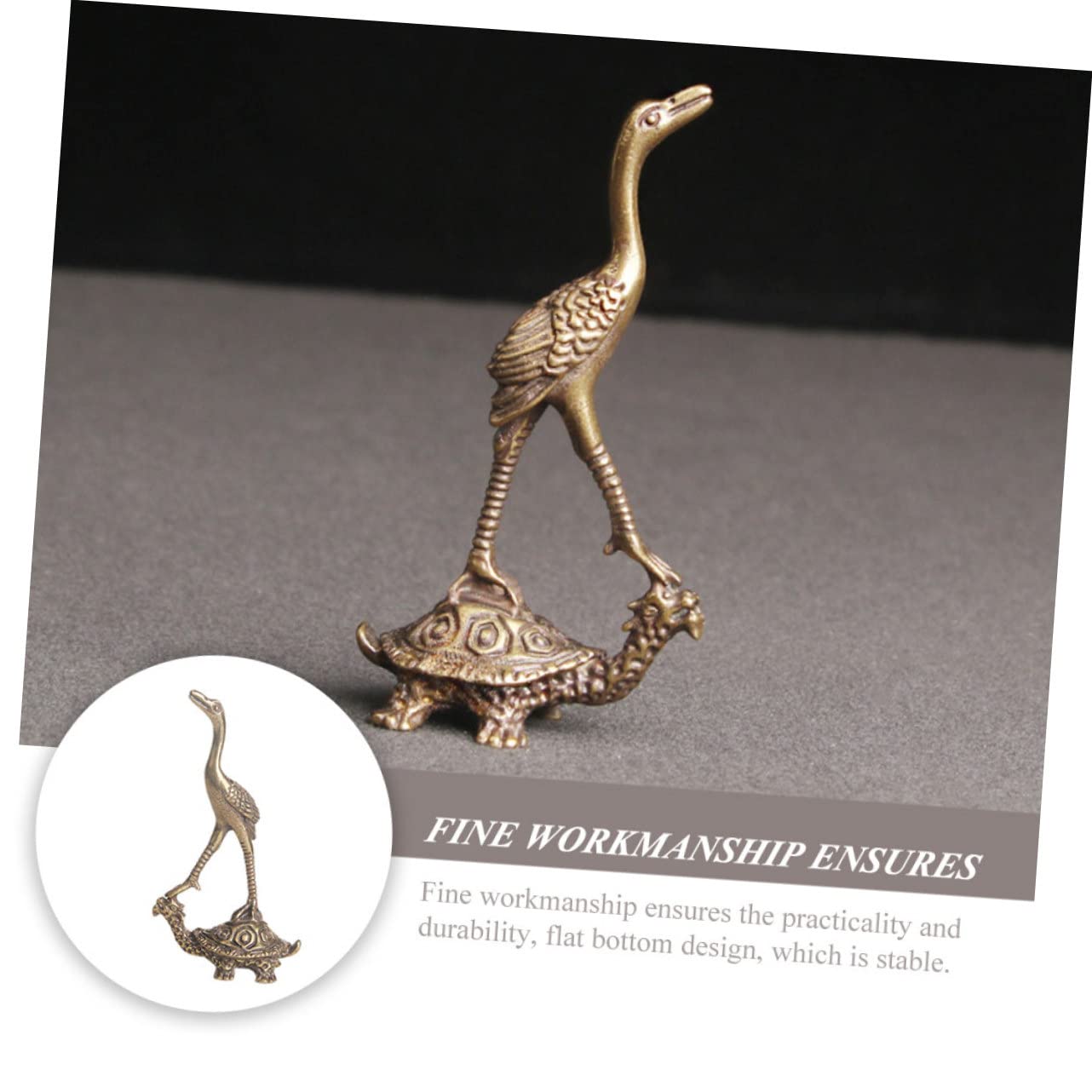 希少三味線 (棹裏に亀と鶴の彫り物) 希少三味線 (棹裏に亀と鶴の彫り物) 松と鶴亀の風景を繊細に描い