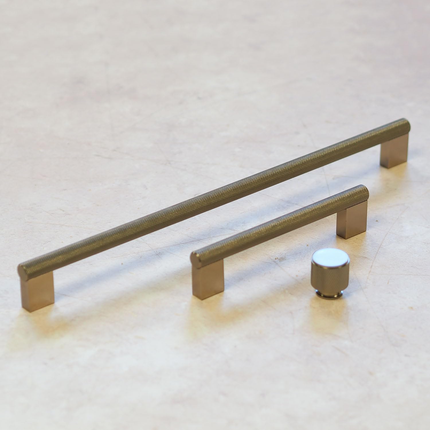 Handle & Home Brushed Nickel 320Mm Knurled Textured Kitchen Cabinet Handle | Cupboard Door Drawer Pull Wardrobe Furniture Replacement