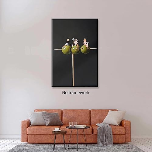 Miniatura 4 de Póster de lienzo con texto en inglés "Martini Olive", arte de pared de cóctel retro de Barbie, minimalista, mini mujeres sobre aceitunas,